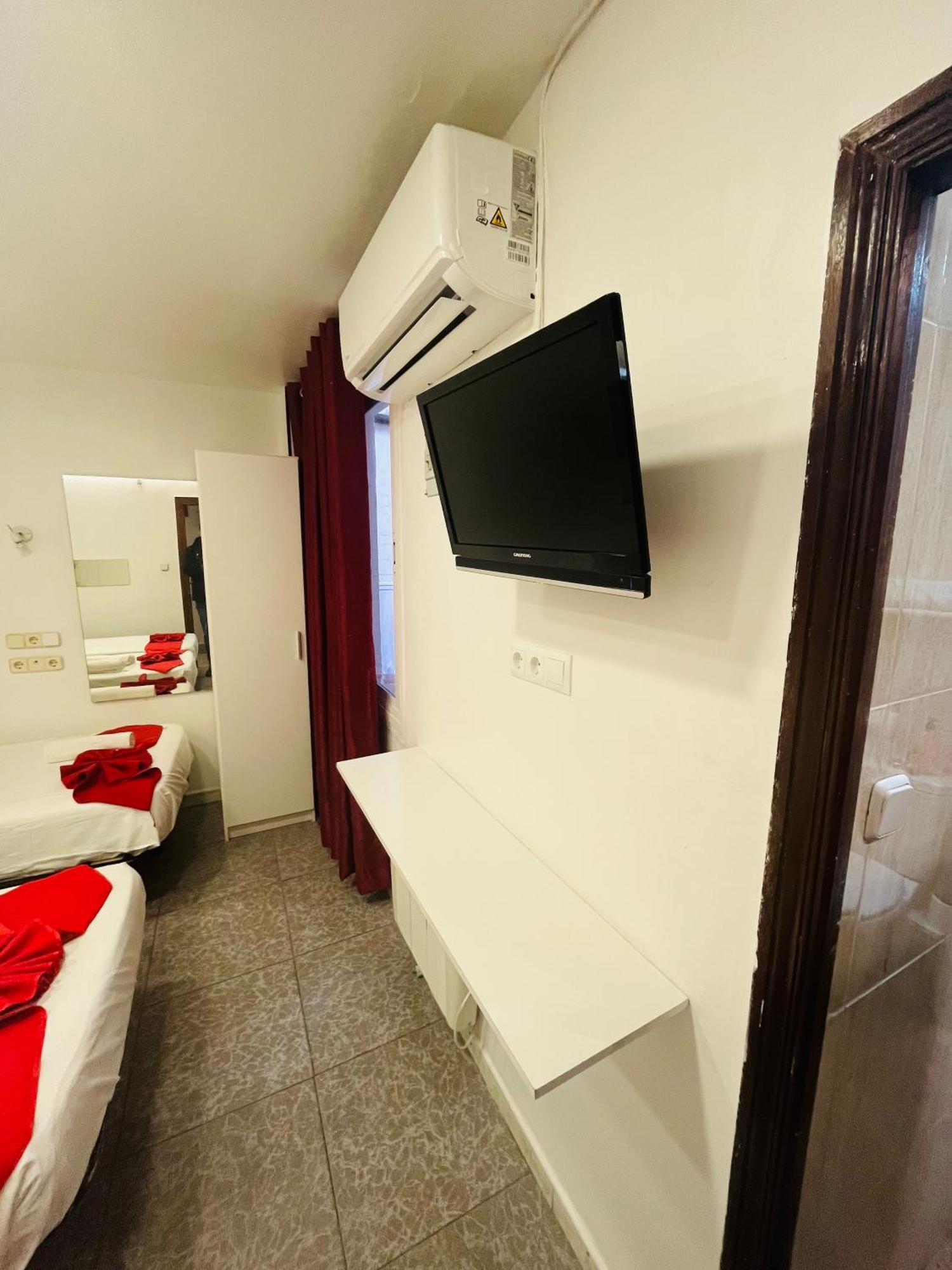 Hostal Las Vegas Madrid Exterior photo